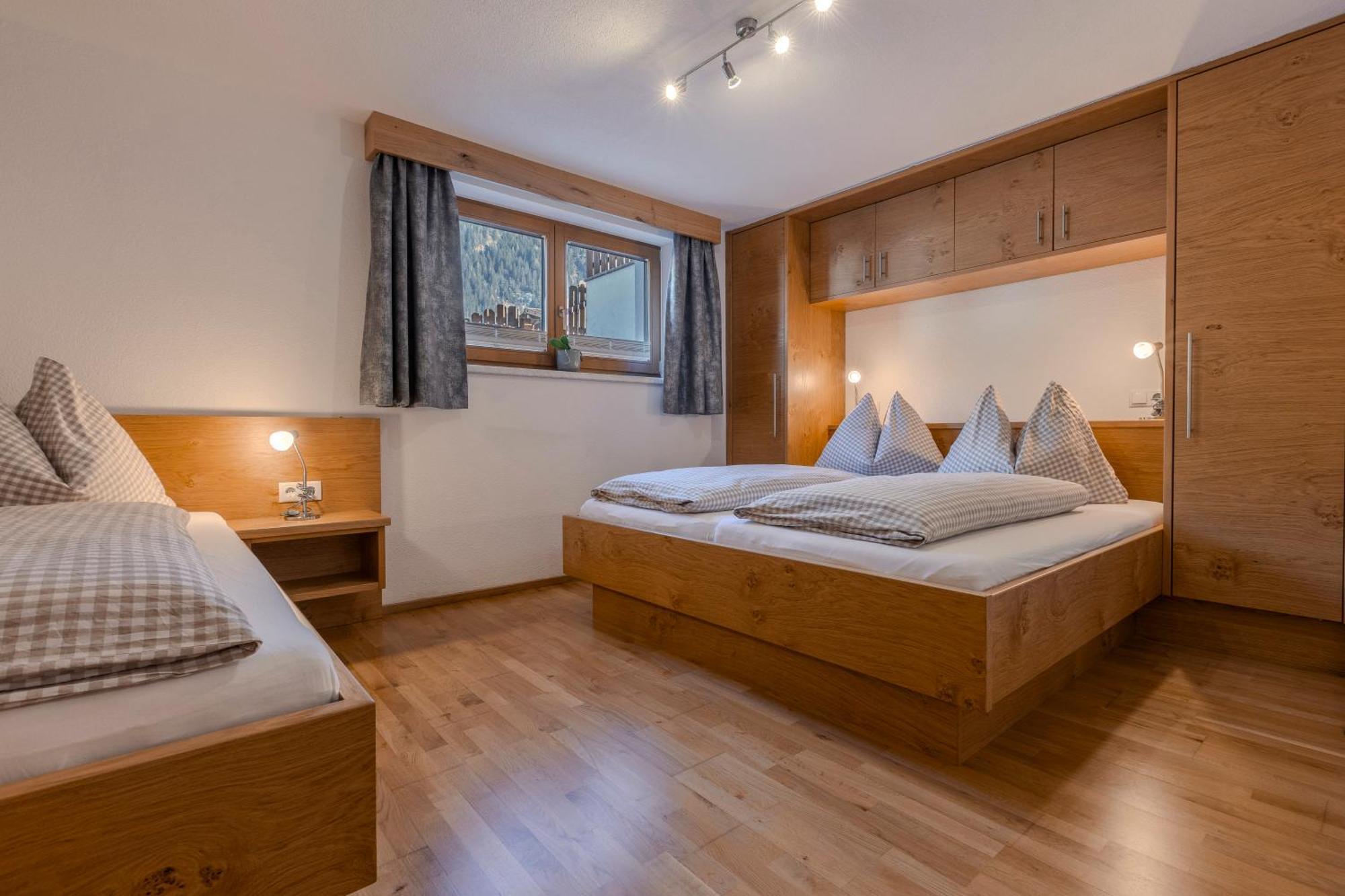 Ferienhaus Tirol Im Oetztal 厄姆豪森 外观 照片