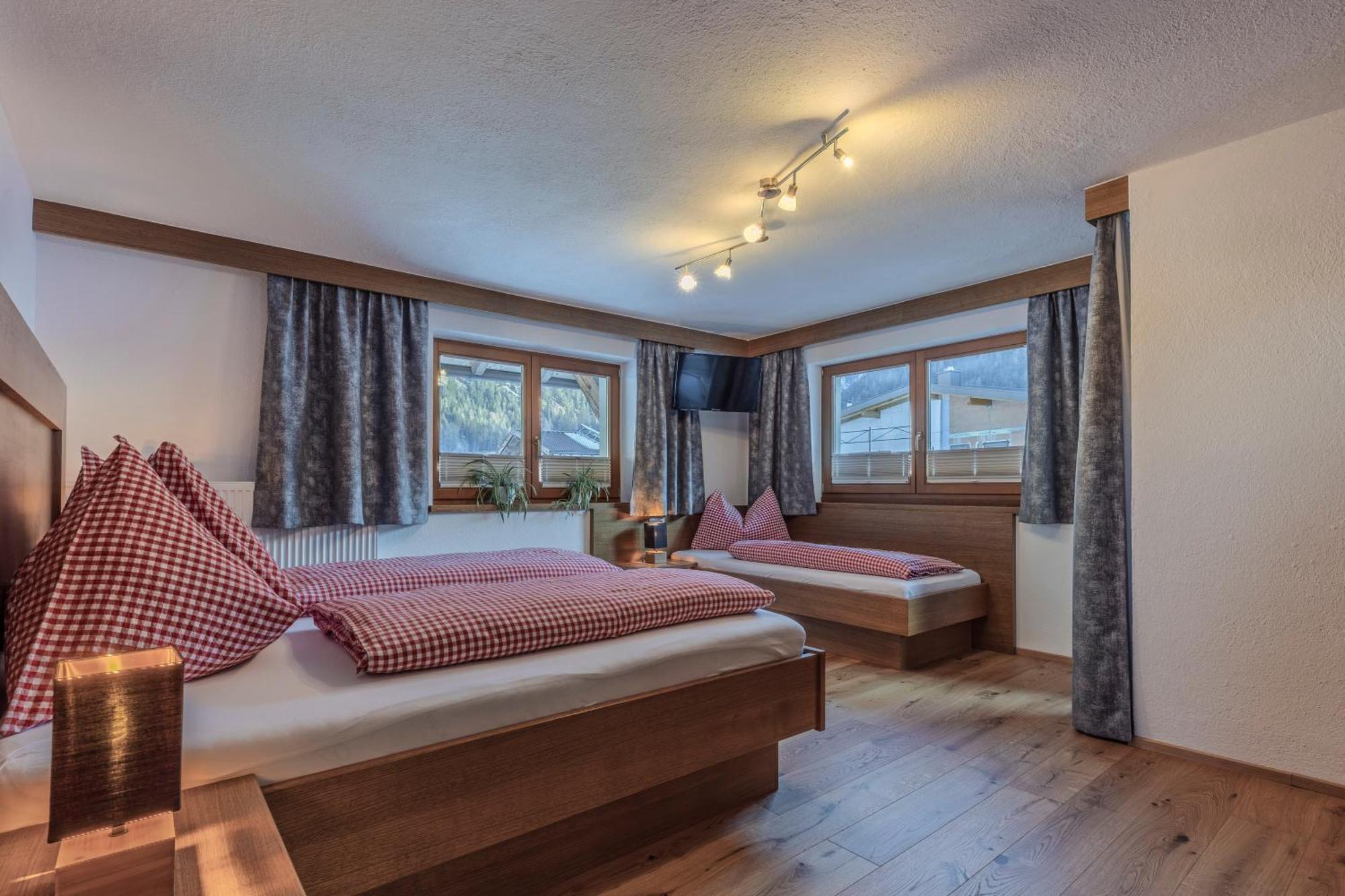 Ferienhaus Tirol Im Oetztal 厄姆豪森 外观 照片