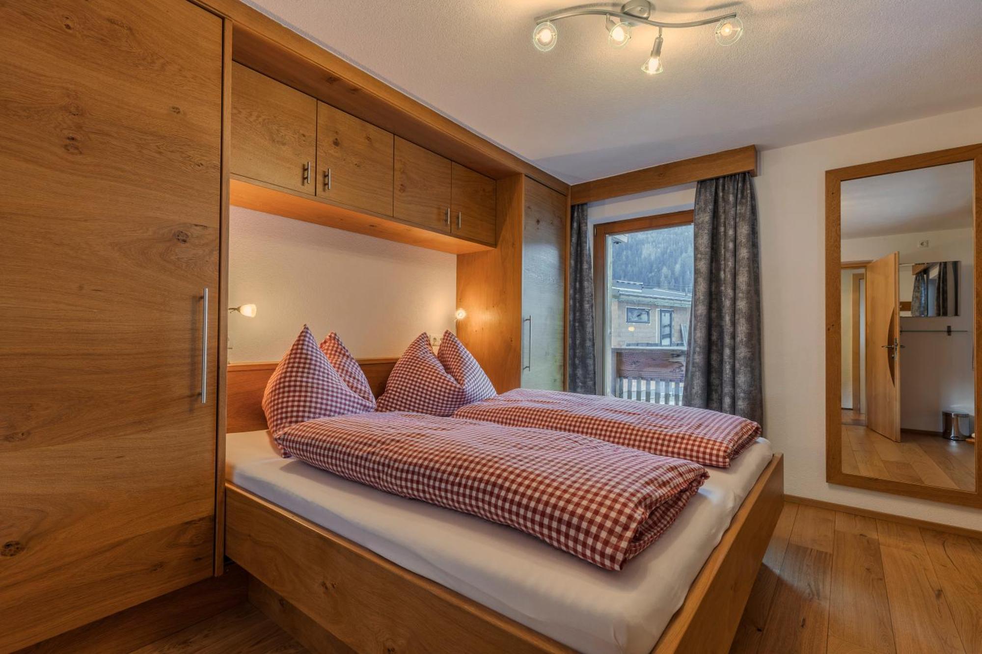 Ferienhaus Tirol Im Oetztal 厄姆豪森 外观 照片